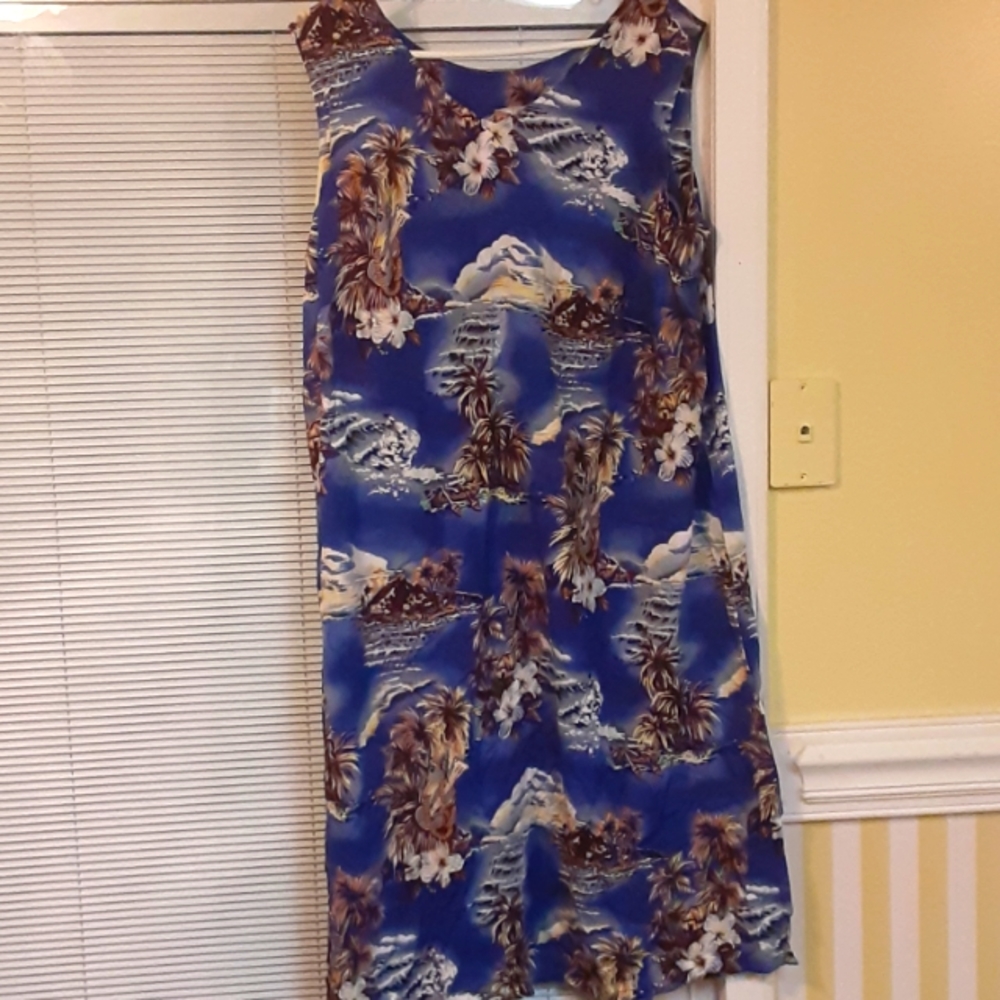 The Hawaiian original hilohatties dress